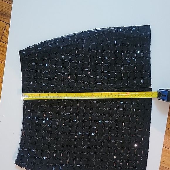 Lulu's Black Sequin Mini Skirt EUC - Picture 7 of 7